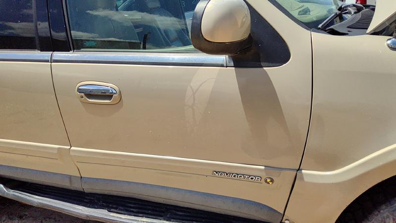 1998-2003 Lincoln Navigator Front Door RH