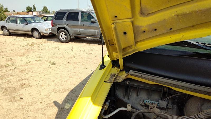 2002 Chevrolet Van Express 3500 Series Hood Hinge RH