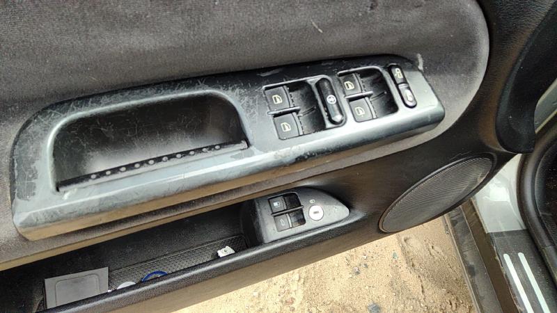 2000-2011 (discontinued) Passat Door Switch Front LH