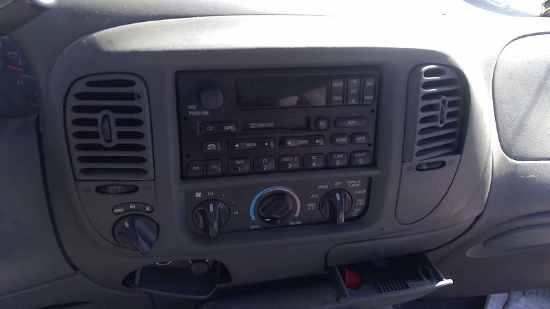 1997-2004 Ford Expedition Dash Panel