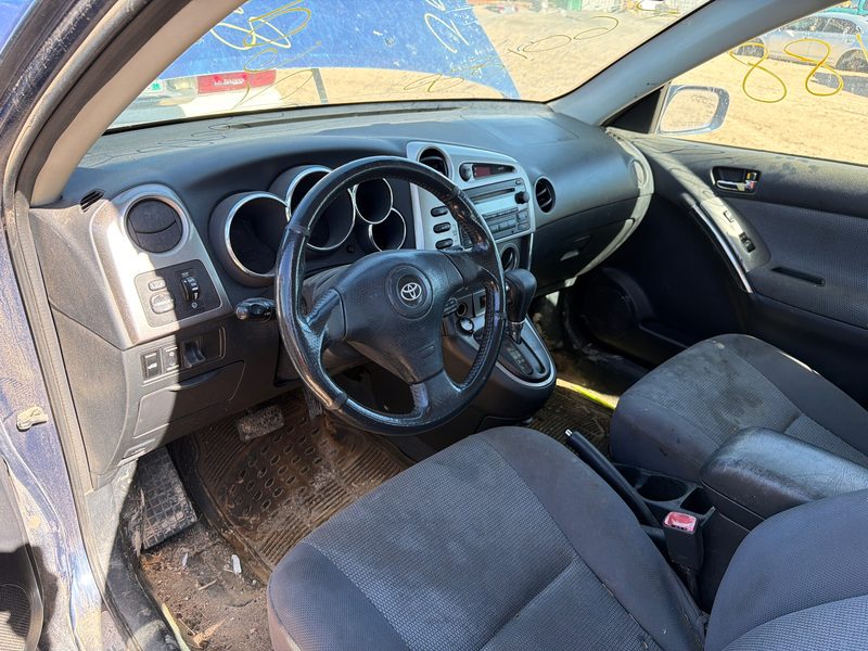 2003-2008 Toyota Matrix Strut Assembly RH