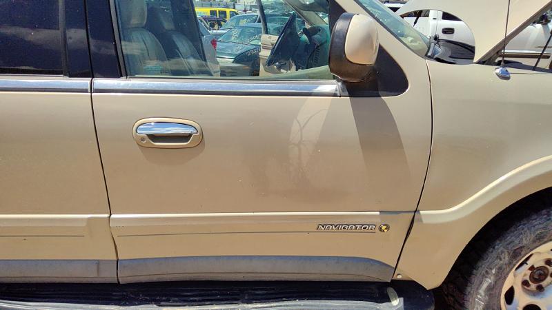 1998-2003 Lincoln Navigator Front Door RH