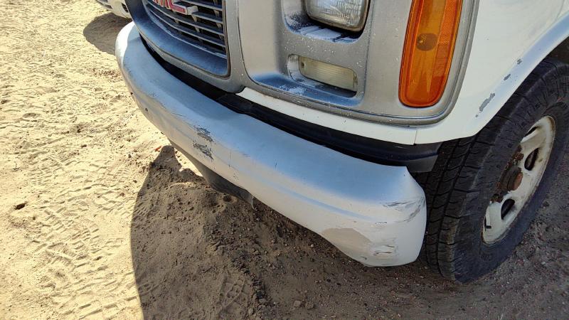1996-2002 GMC Van Savana 2500 Series Front Bumper Assy.