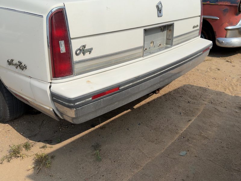 1985-1990 Oldsmobile Ninety-eight (80 & Up) Rear Bumper Assembly