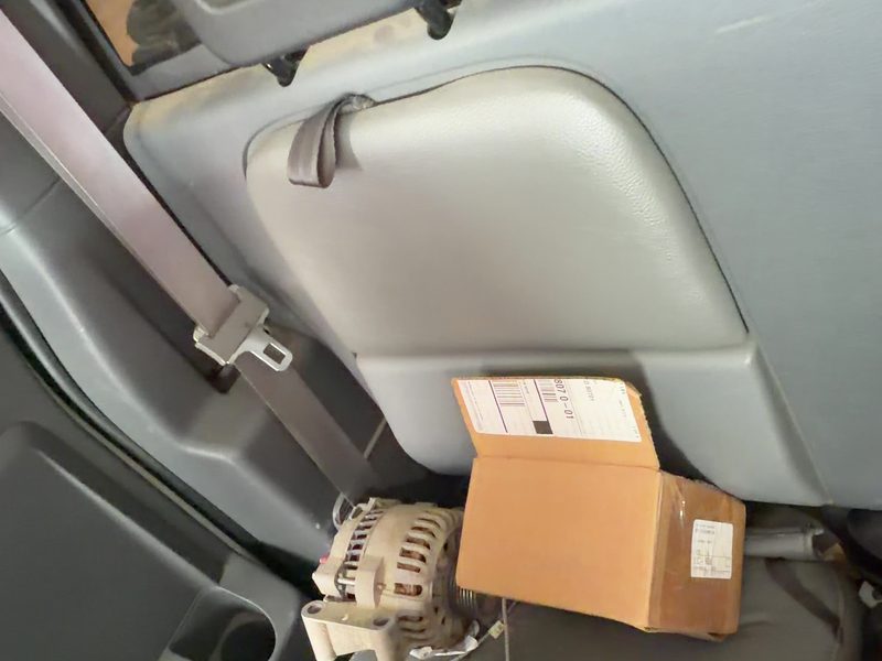 2006 Dodge Dakota (mid-size) Rear Seat
