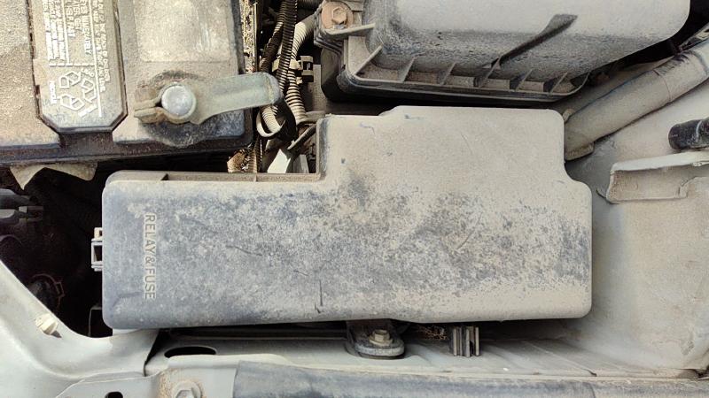 2004-2006 Toyota Camry Engine Fuse Box