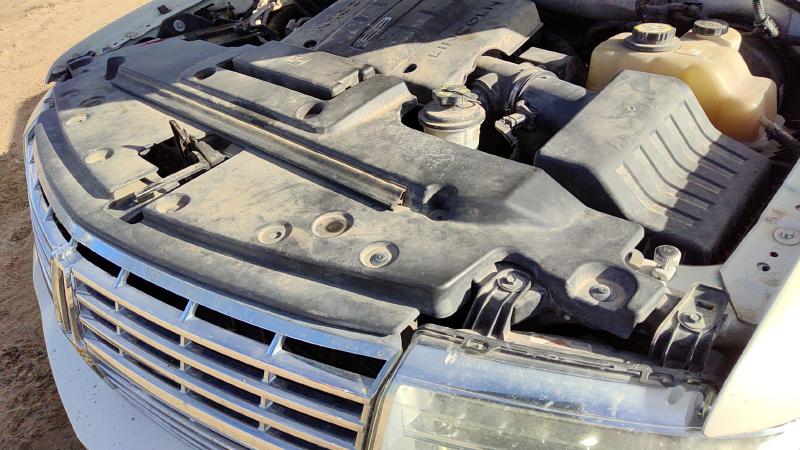 2007-2017 Lincoln Navigator Radiator Support