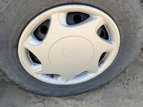 1997-2001 Toyota Camry 14 Inch Seven Hole Hubcap Wheel Cover OEM 42621AA020