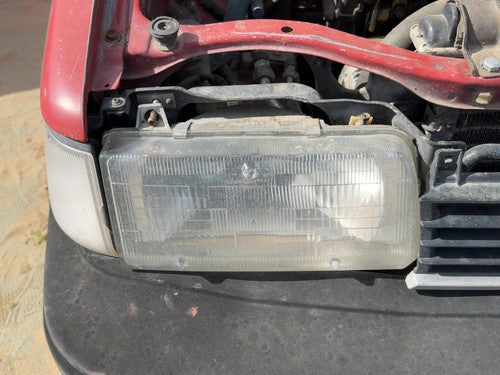 87-88 Toyota FX Passenger Right Head Light Assembly OEM Front Lamp 8111002010