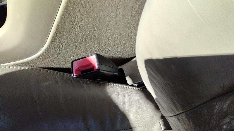 2005-2007 Ford Escape Front Seat Belt