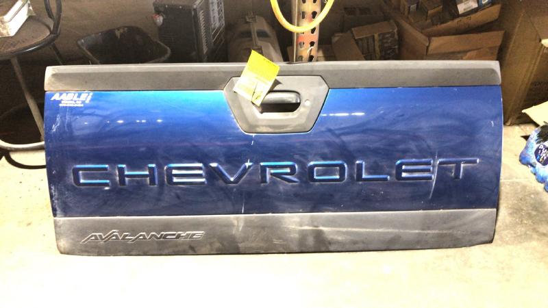 2002-2006 Avalanche 1500 Trunk/Decklid/Hatch/Tailgate