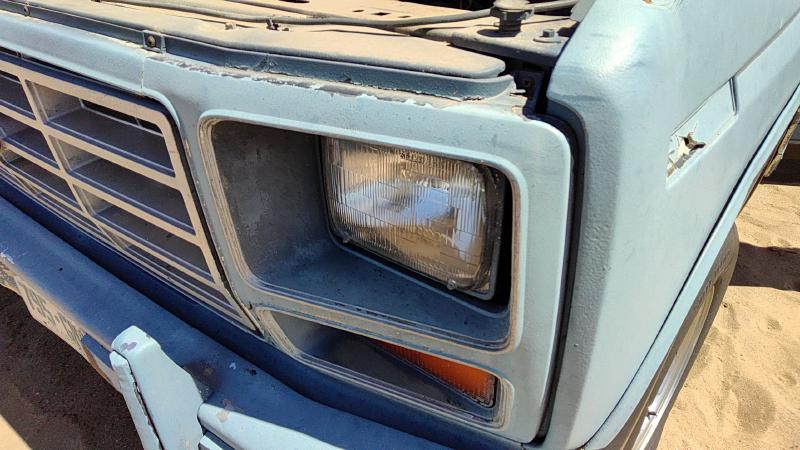 1980-1986 Ford Pickup F150 Series Headlight Door LH