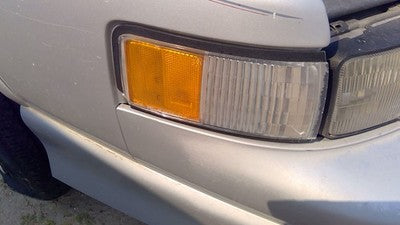 88-91 Cutlass 2 Door Passenger Right Front Turn Signal Light Lamp Fender Mounted