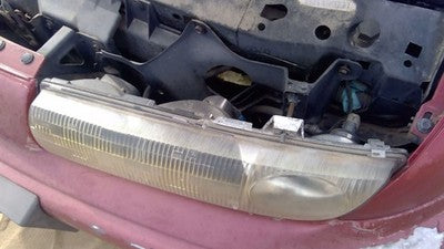 1996-1999 Saturn Sw2 Driver Left Head Light Oem Front Lamp With Bracket 21111169