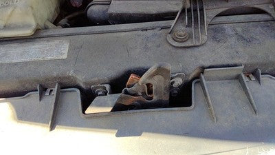 1996-2002 Savana Van 2500 Hood Latch Assembly With Bracket Oem