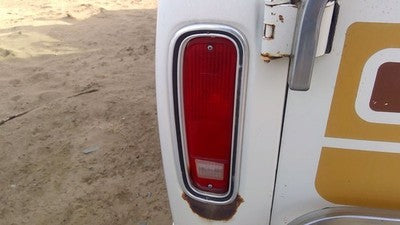 1975-1991 Ford Van E250 Driver Left Tail Light Oem Brake Lamp Rear D5uz13404a