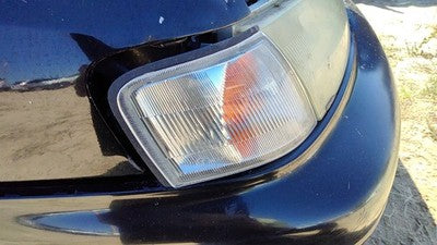 1999-02 Infiniti G20 Passenger Right Front Turn Signal Light Lamp Fender Mounted