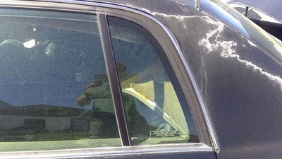 1991-1996 Buick Park Ave Driver Left Rear Vent Window Back Door Glass With Frame