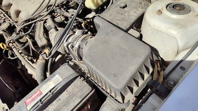 1997-2003 Chevy Malibu Complete Air Intake Filter Box Housing With Tube Oem 3.1L