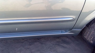 2002 Nissan Maxima Passenger Right Front Moulding From Door Oem Trim Strip