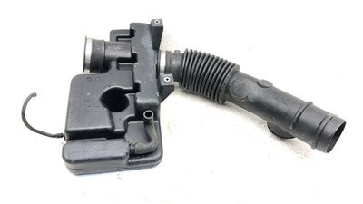 2002-2004 Chevy Trail Blazer Intake Tube With Resonator Oem 4.2L 15810294