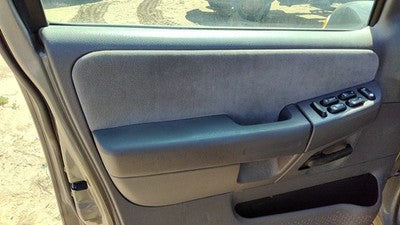 05 Explorer Driver Left Front Inside Door Trim Panel With Master Switch Gray Tt