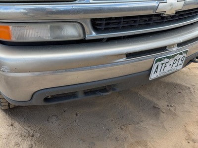 2000-2006 Chevy Suburban Front Bumper With Brackets Assembly Oem Pewter 11U