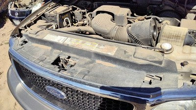97-05 Ford Expedition Top Plastic Cover Above Radiator Support Sight Shield Oem