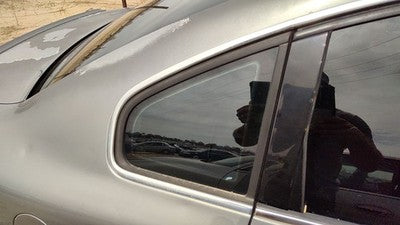 2001-2005 Vw Passat Passenger Right Rear Quarter Glass Back Side Window Oem