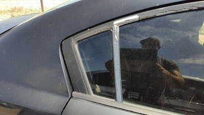 2004-09 Mazda 3 Passenger Right Rear Vent Window Back Door Glass With Frame Oem