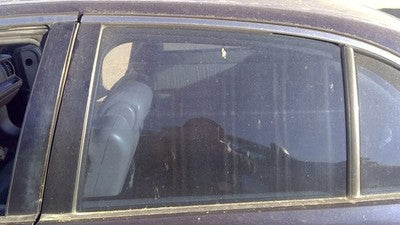 1997-2005 Buick Park Ave Driver Left Rear Side Window Door Glass Oem Back