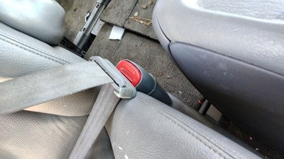 05-07 Town & Country Passenger Right Front Seat Belt Buckle Receiver Gray Sld5