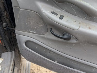 00-02 Expedition Passenger Right Front Door Trim Panel With Switches Gray 12