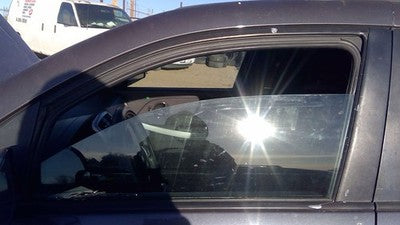 2006-2009 Pontiac Torrent Driver Left Front Side Window Door Glass Oem 15849530