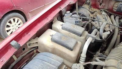 1998-2001 Mazda B2500 Windshield Washer Fluid Reservoir With Pump Oem Wiper Tank