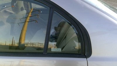 2001-2005 Honda Civic Driver Left Rear Vent Window Back Door Glass With Frame