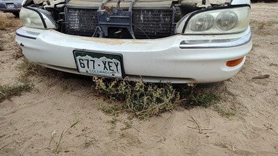 1997-05 Buick Park Ave Front Bumper Cover Assembly Oem White 78u Crack 25651624