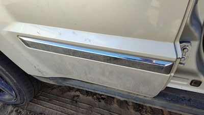 05-10 Grand Cherokee Passenger Right Rear Moulding From Door Oem Back Trim Strip