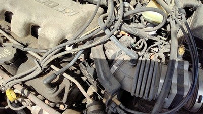 2001-03 Chevy Malibu Throttle Body Valve Assembly Complete Oem With Sensors 3.1L