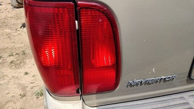 98-02 Lincoln Navigator Driver Left Tail Light Brake Lamp Rear Inner Lid Mounted