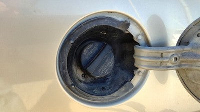 2000-2005 Pontiac Grand Am Fuel Filler Neck Assembly With Gas Cap Oem 22630005