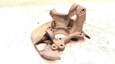 1996-1998 Ford Taurus Passenger Right Front Spindle Steering Knuckle F6Dz3K185A