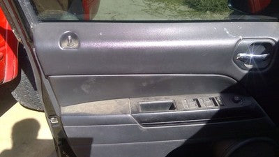 2013-2017 Jeep Patriot Driver Left Front Inside Door Trim Panel Only Oem Gray Dv