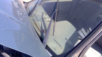 2000-2003 Nissan Maxima Driver Left Windshield Wiper Arm Oem Blade Lever