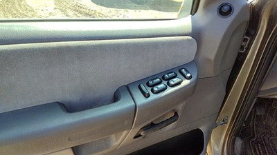 05 Explorer Driver Left Front Inside Door Trim Panel With Master Switch Gray Tt