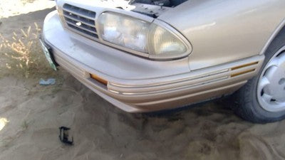 1992-1998 Olds Eighty Eight Front Bumper Cover Assembly Oem Gold 25660652