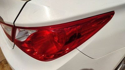 2011-14 Hyundai Sonata Passenger Right Tail Light Brake Lamp Rear Outer Quarter