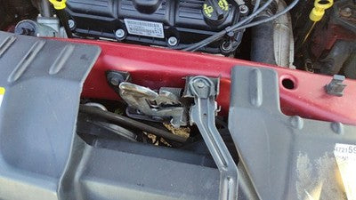 2005-2007 Town & Country Hood Latch Assembly With Bracket Oem 04860439Ac