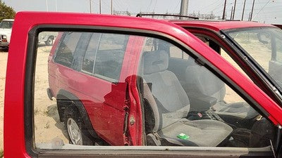1987-1995 Nissan Pathfinder Passenger Right Front Side Window Door Glass Oem