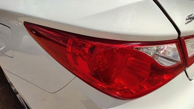 2011-14 Hyundai Sonata Driver Left Tail Light Oem Brake Lamp Rear Outer Quarter